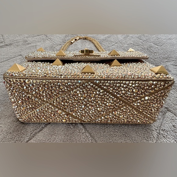 NEWš„Valentino Garavani Roman Stud Crystal Embellished MatelassĆ© Satin Bagš„ - Picture 10 of 13